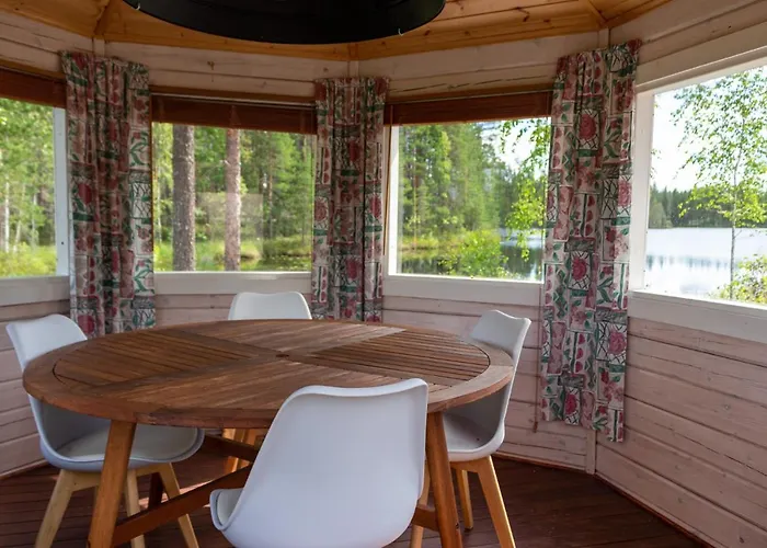 Luxury Rahavaara 度假居 约恩苏